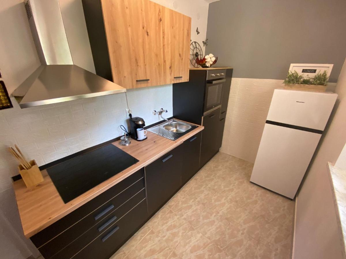 Apartment Dora ซาดาร์ ภายนอก รูปภาพ